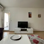 Kvart Thousand Roses Apartament Podgorica