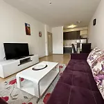 Kvart Thousand Roses Apartament