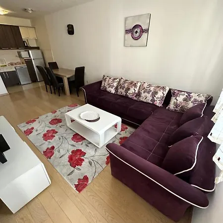 Thousand Roses Apartament *