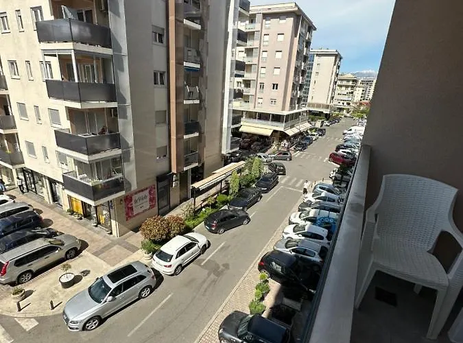 Appartamento Thousand Roses Podgorica